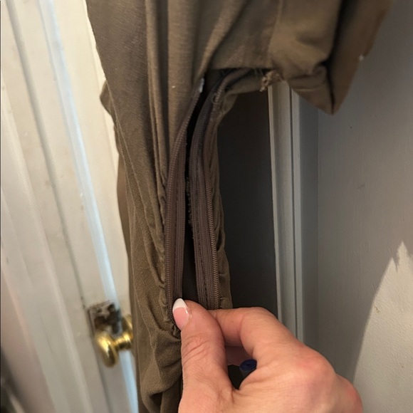 NWT Zara Linen Olive Button-Down Dress - Picture 6 of 9